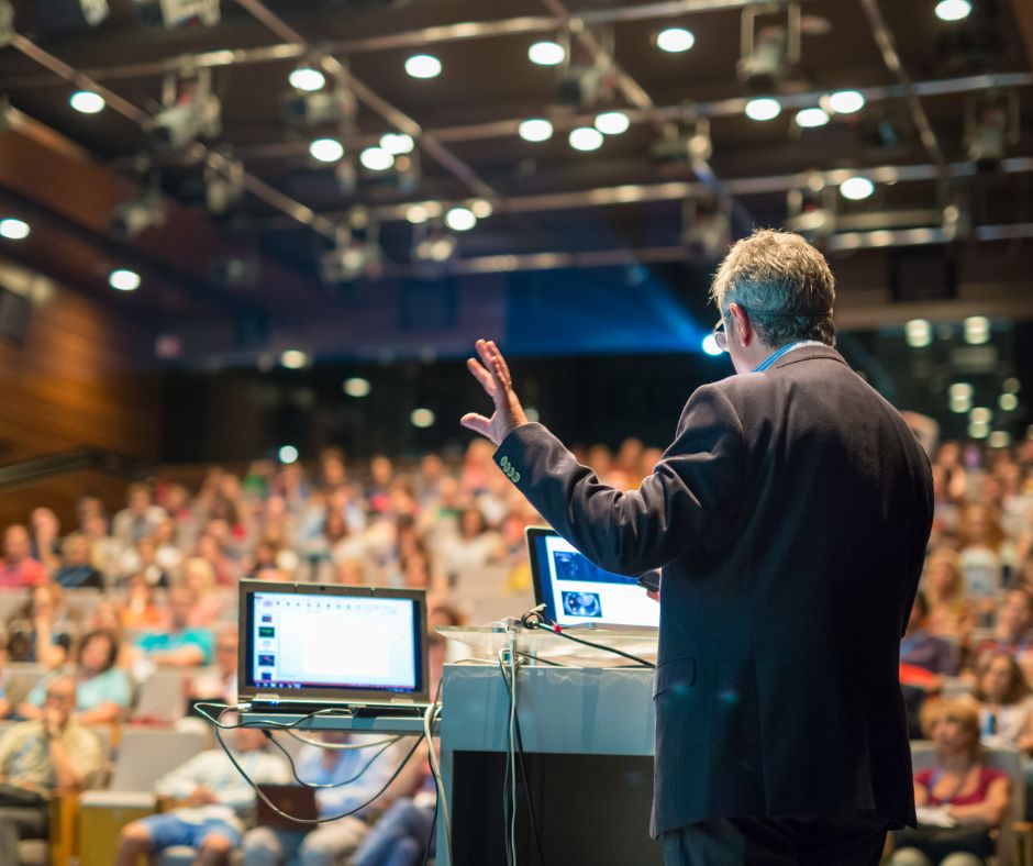 Consulenza organizzazione eventi aziendali MIlano, Monza, Lodi, Pavia Lombardia. Organizzazione eventi e meeting aziendali - selezione location catering speaker allestimento