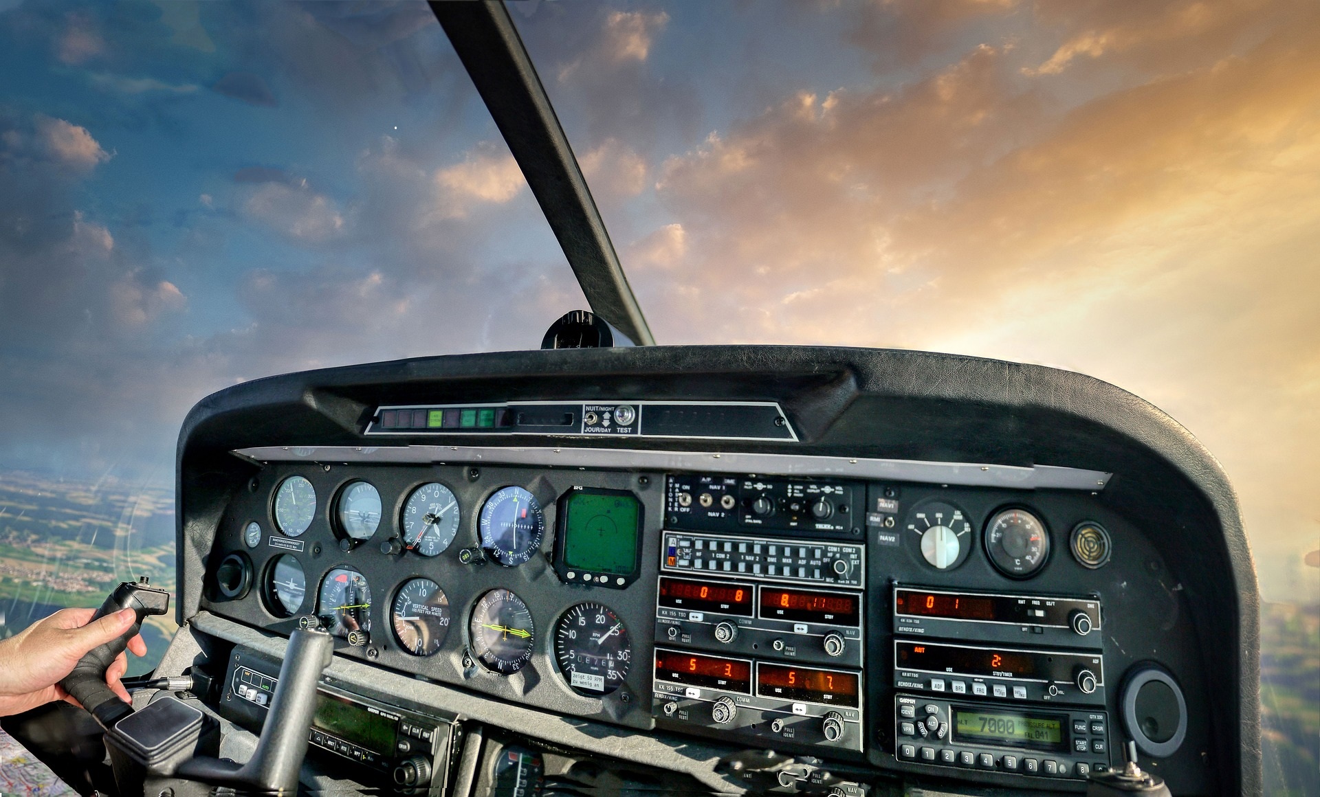 Safety in the Cockpit: dalla cabina di pilotaggio alla gestione operativa  (6 ore) – valido come aggiornamento per RSPP, ASPP, Dirigenti e Preposti, Datori di lavoro