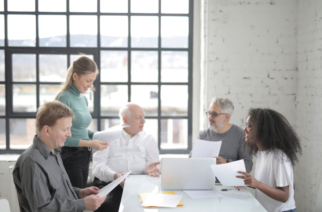 Generazioni in dialogo: comunicare e collaborare nel lavoro
